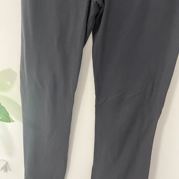 Lululemon Gray & Purple Groove Flare Leg Pants Size 8 - Picture 4 of 5